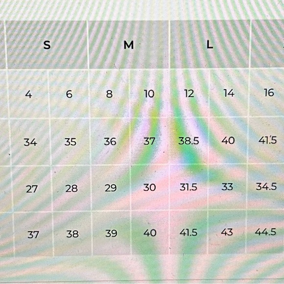 Talbots brand Navy shorts - Picture 7 of 7